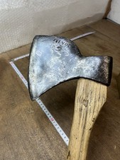 hache A  Prevot outil ancien Charpentier, Bûcheron, Old Tool Axe Réf 26/833