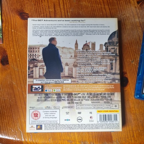 3 x James Bond Blu-ray Daniel Craig, Campbell cert 12 - Picture 4 of 6