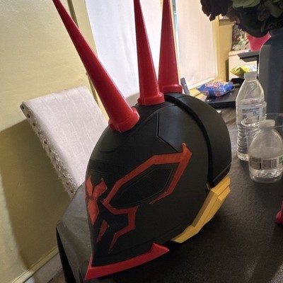 Spider punk 2099 Full Face Helmet Mask w/ Horn Spikes, Black Red Gold