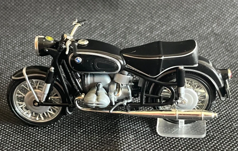 BMW R69S 1961 - IXO 1/24 - état neuf en boîte - Photo 4/4