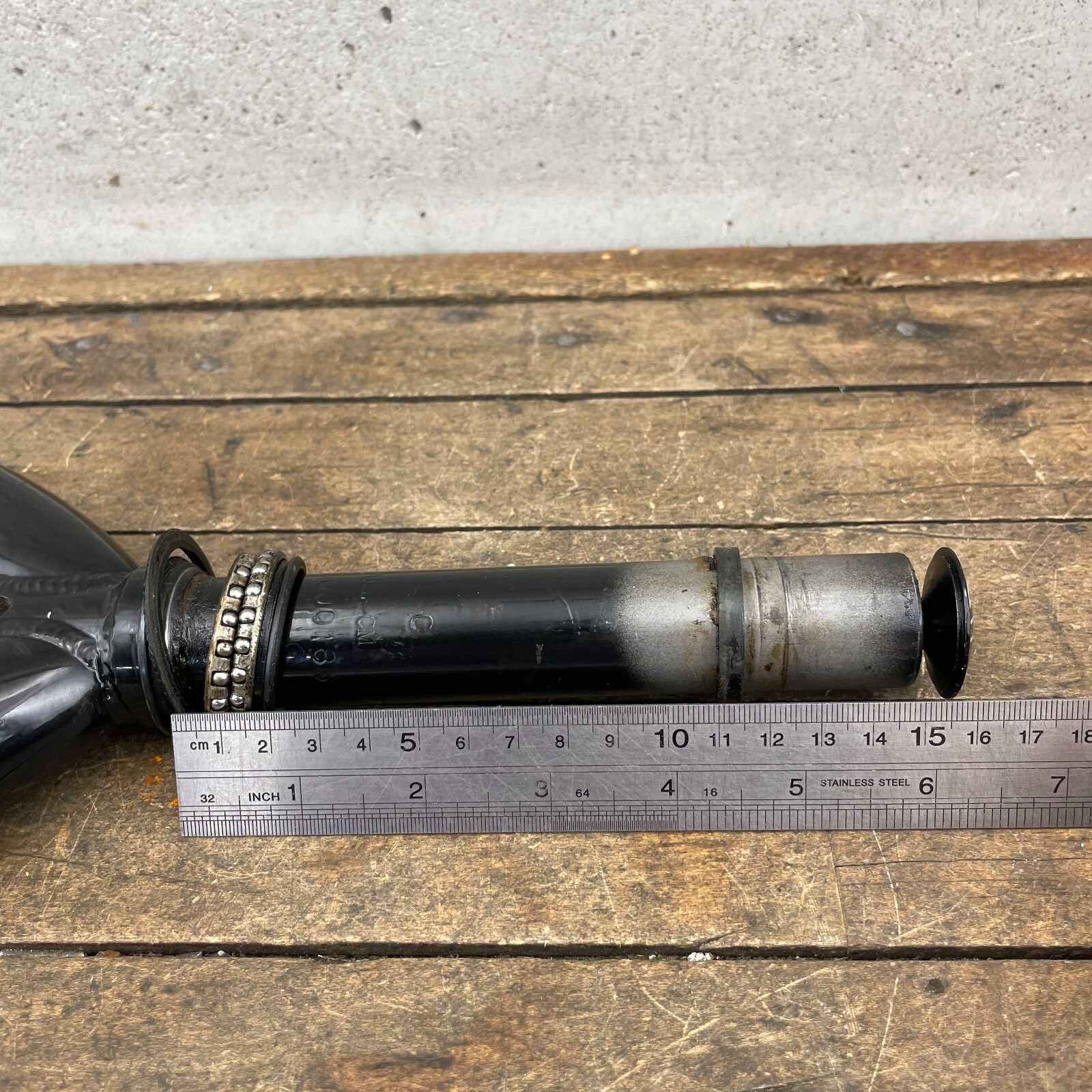 threadless landing gear forks