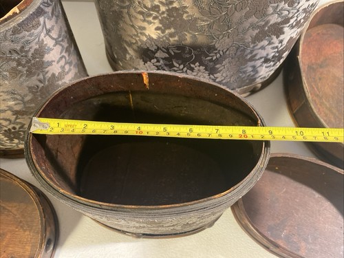 Set Of Antique Style Floral Metallic Embossed Nesting Boxes Wooden Banding - 第 18/24 張圖片