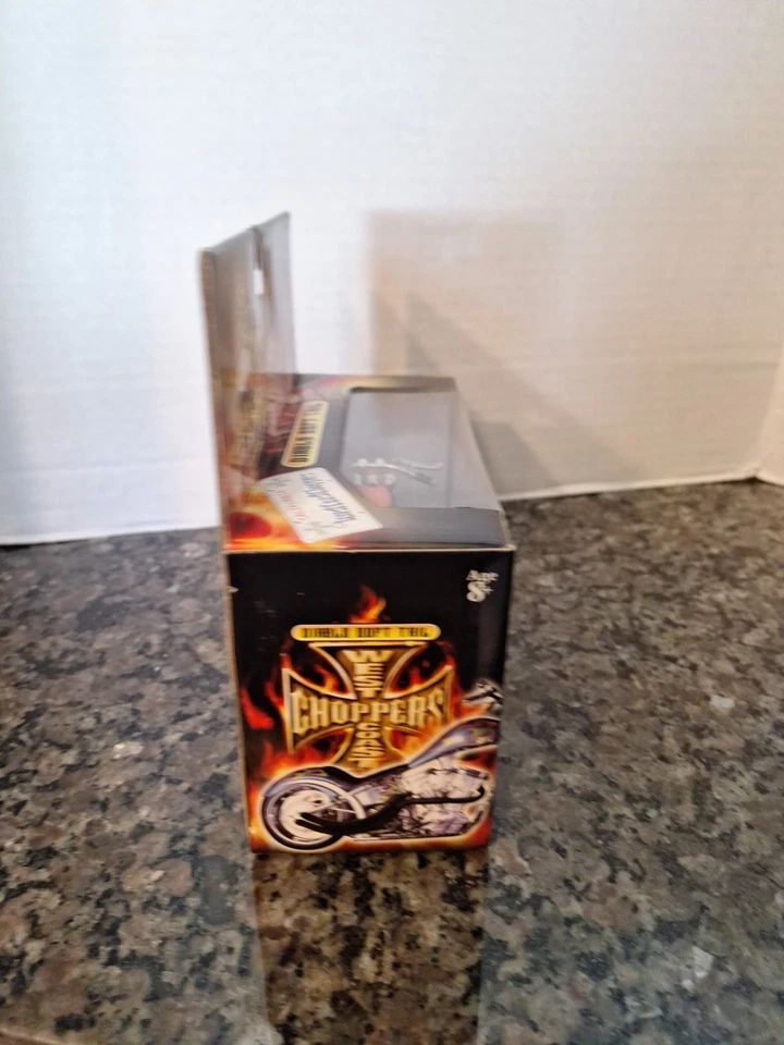 West Coast Choppers Diablo Soft Tail 1:18 Scale Diecast Model JJ04-18-19 - Image 2 of 4