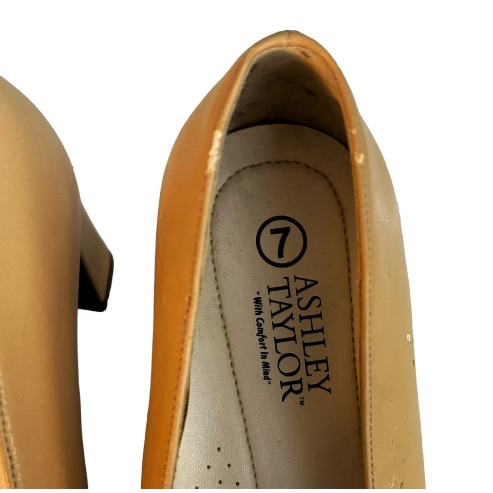 Zapatos de salón Ashley Taylor vintage nude punta cuadrada para mujer talla 7 Foto 4 de 4
