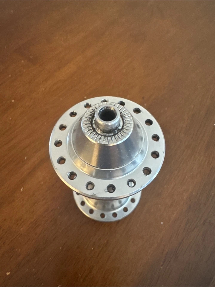 Vintage Ringle Super Bubba 32-Hole Front Hub – 100mm Spacing, Silver - Image 2 of 4