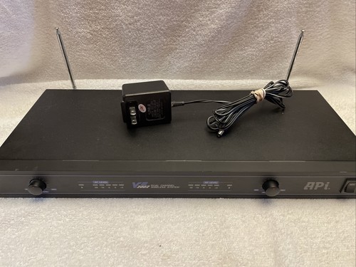 API VF 2002 Dual 2 Channel 12V AF 186.60 / 204.60 MHz w/ AC Adapter - Fast Ship!