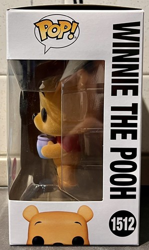 Funko POP! Winnie the Pooh Holding Honeypot FLOCKED Exclusive Vinyl Figure 1512 - Imagen 4 de 6