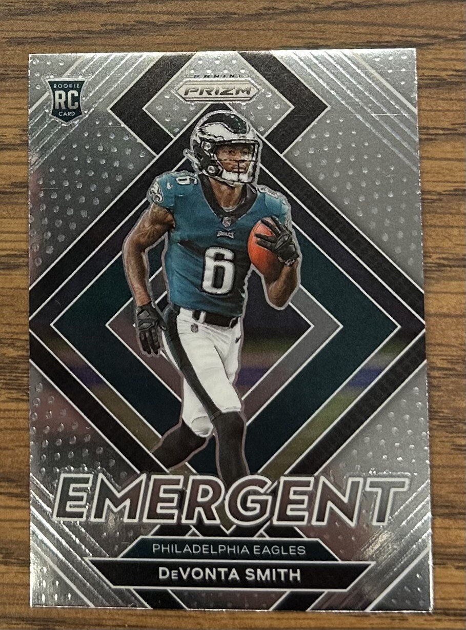 2021 Panini Prizm DeVonta Smith Emergent Rookie Card Insert