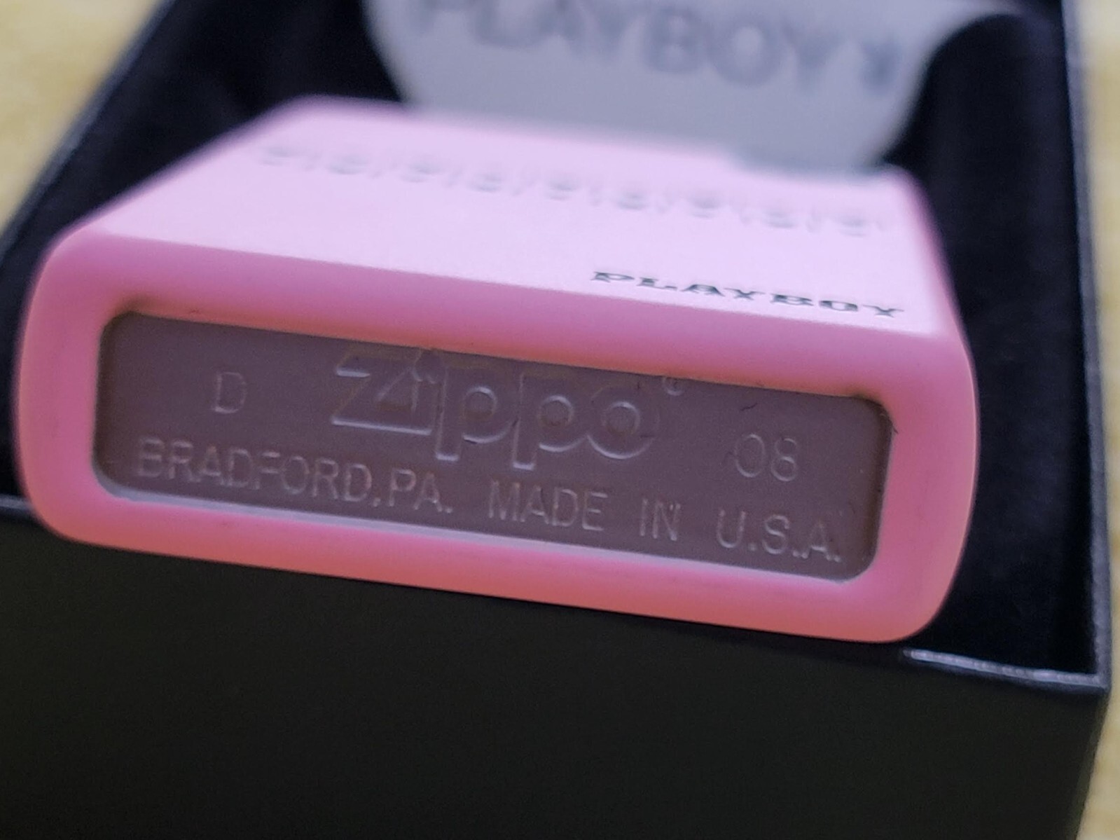 ZIPPO PLAYBOY MATTE PINK 2008 LIGHTER