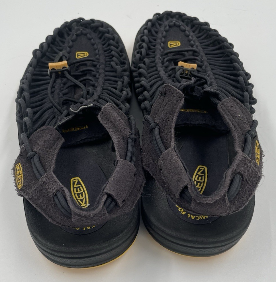 Scarpe sandalo Keen UNEEK due corde uomo taglia 10 nero su nero con dettagli gialli