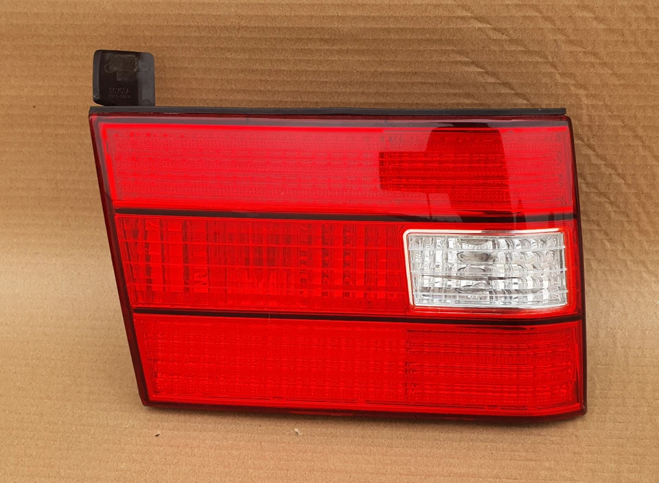 Задний внутренний левый задний фонарь Lexus LS400 97 98 99 20 от оригинального производителя JDM б/у - Изображение 2 из 4