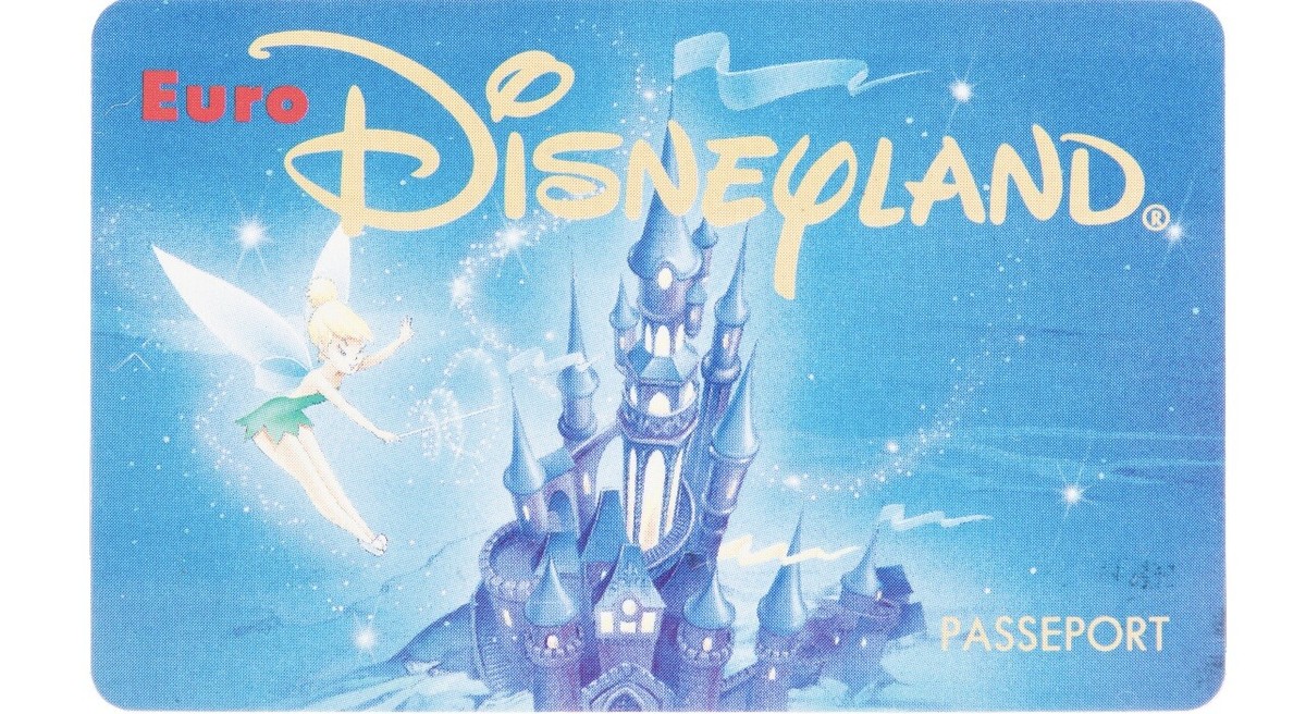 Disneyland Paris - Opening Day Ticket with Decorative Folder Disneyland Paris - Opening Day Ticket with Decorative Folder