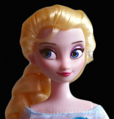 NEW DISNEY FROZEN STORE DELUXE LIGHT UP SINGING PRINCESS DOLLS