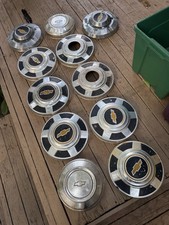Vtg Gm 1980s Chevy Square Body Truck Bowtie Dog Dish Hubcap Blazer Lot 1970s K5 Vtg Gm 1980s Chevy Square Body Truck Bowtie Dog Dish Hubcap Blazer Lot 1970s K5