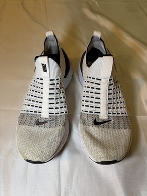 Size 7.5 - Nike React Phantom Run Flyknit 2 Oreo
