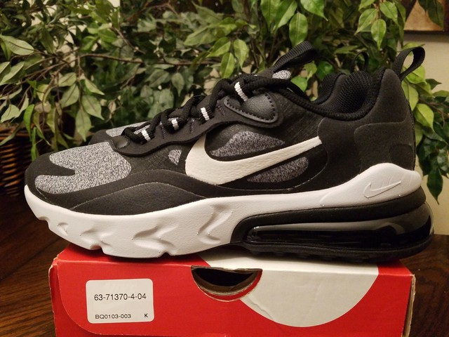air max 270 black grade school