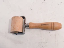 VINTAGE EMBEE SEAM ROLLER NO.83 2" FLAT SOLID MAPLE