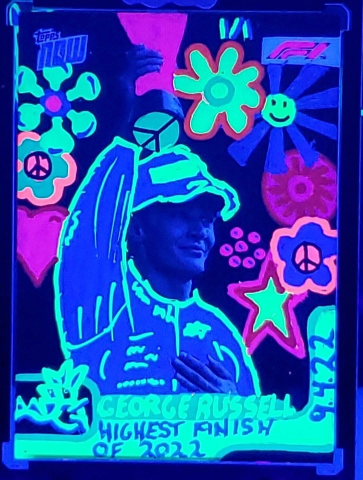 George Russell 2022 Topps Now #054 Formula 1 F1 UV Embellished Bobzilla Auto 1/1 - Image 3 of 4