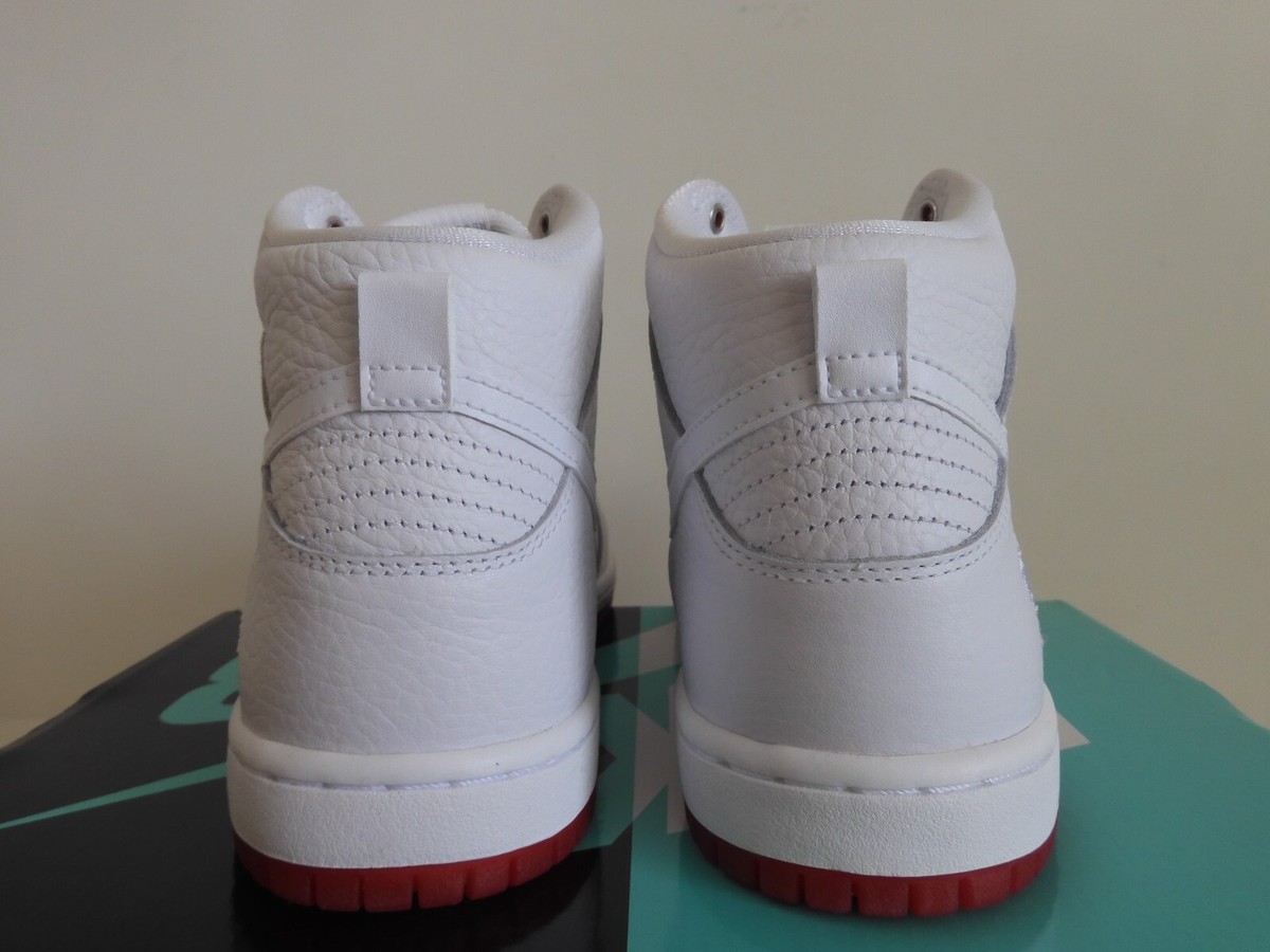 NIKE SB ZOOM DUNK HIGH PRO QS 