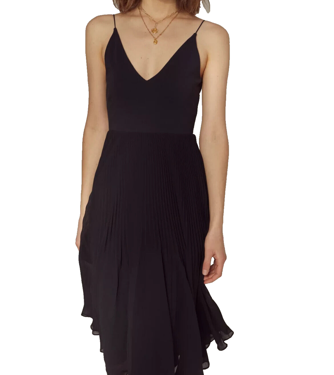 aritzia pleated dress Long-Sleeve Lavender Shift This fabric is sourced from a premier Portuguese mill and made with recycled polyester and LENZING ECOVERO Viscose. Aritzia Wilfred Black Softly Structured
