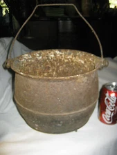 ANTIQUE PRIMITIVE GRISWOLD CAST IRON KETTLE POT CAULDRON COUNTRY STOVE KITCHEN