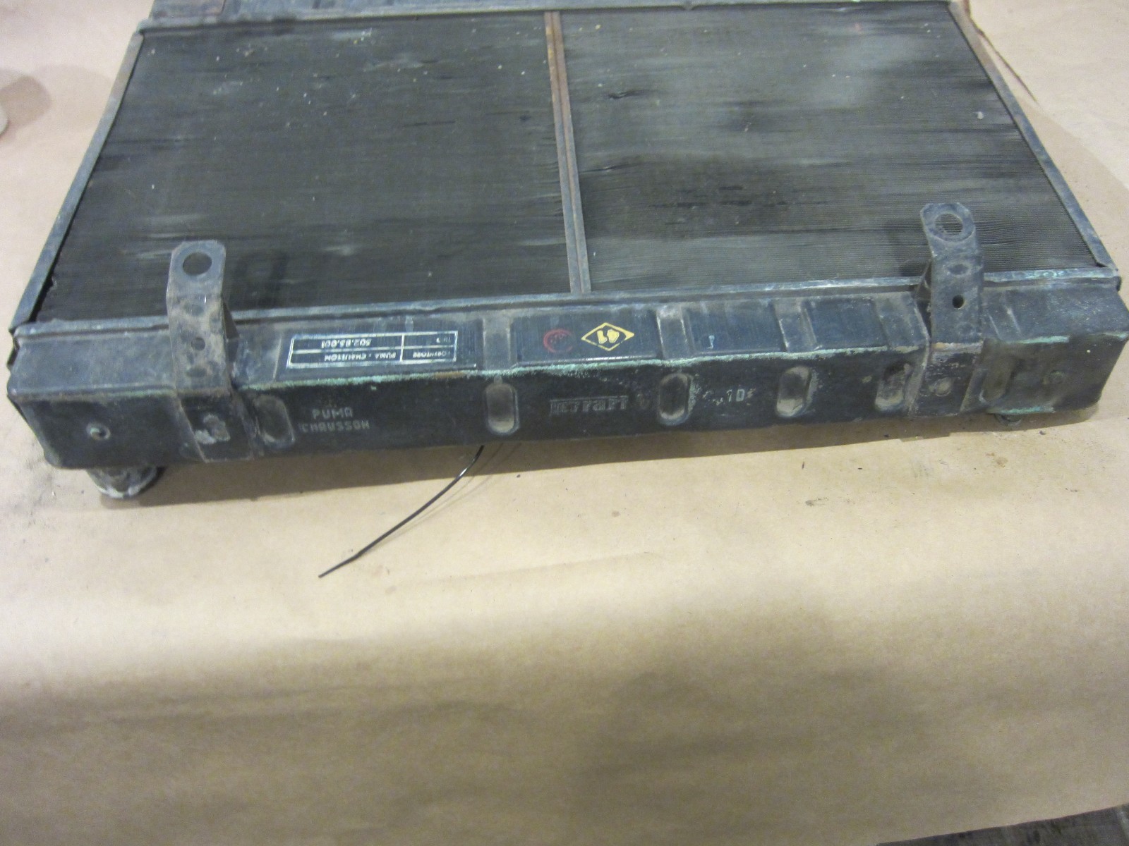 Ferrari Mondial 8 / 3.0 QV  - Water Radiator Cooler. Part# 116287