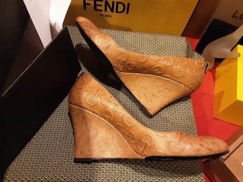Decolte Gucci in pelle. Vintage - Taglia 38. Ottime condizioni. AUTENTICO. - Foto 7 di 10