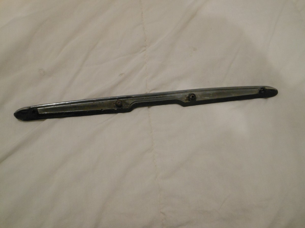 Mercedes Benz 1974 240D Trunk Lid Handle With Gasket # 107 758 02