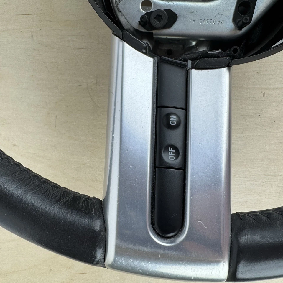 2005-2009 Ford Mustang GT V6 V8 Leather Steering Wheel Chrome Black CC5B8 OEM - Image 2 of 4