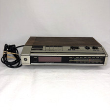 General Electric Digital AM/FM Clock Radio 7-4634B Woodgrain Finish Vintage