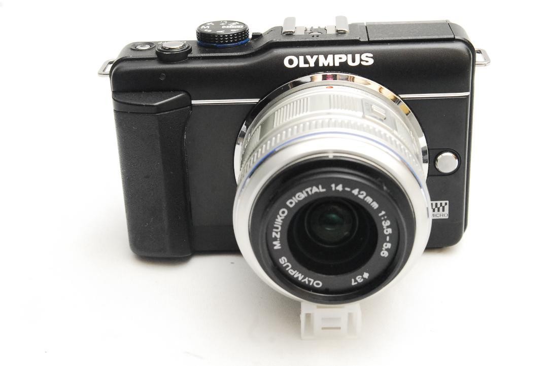 Olympus PEN E-PL1S Mirrorless Camera w/ M.Zuiko 14-42mm Lens