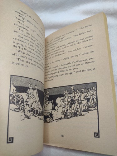 OZMA OF OZ L. Frank Baum & John R. Neill 1975 Scholastic Paperback 1st Printing - Picture 6 of 9