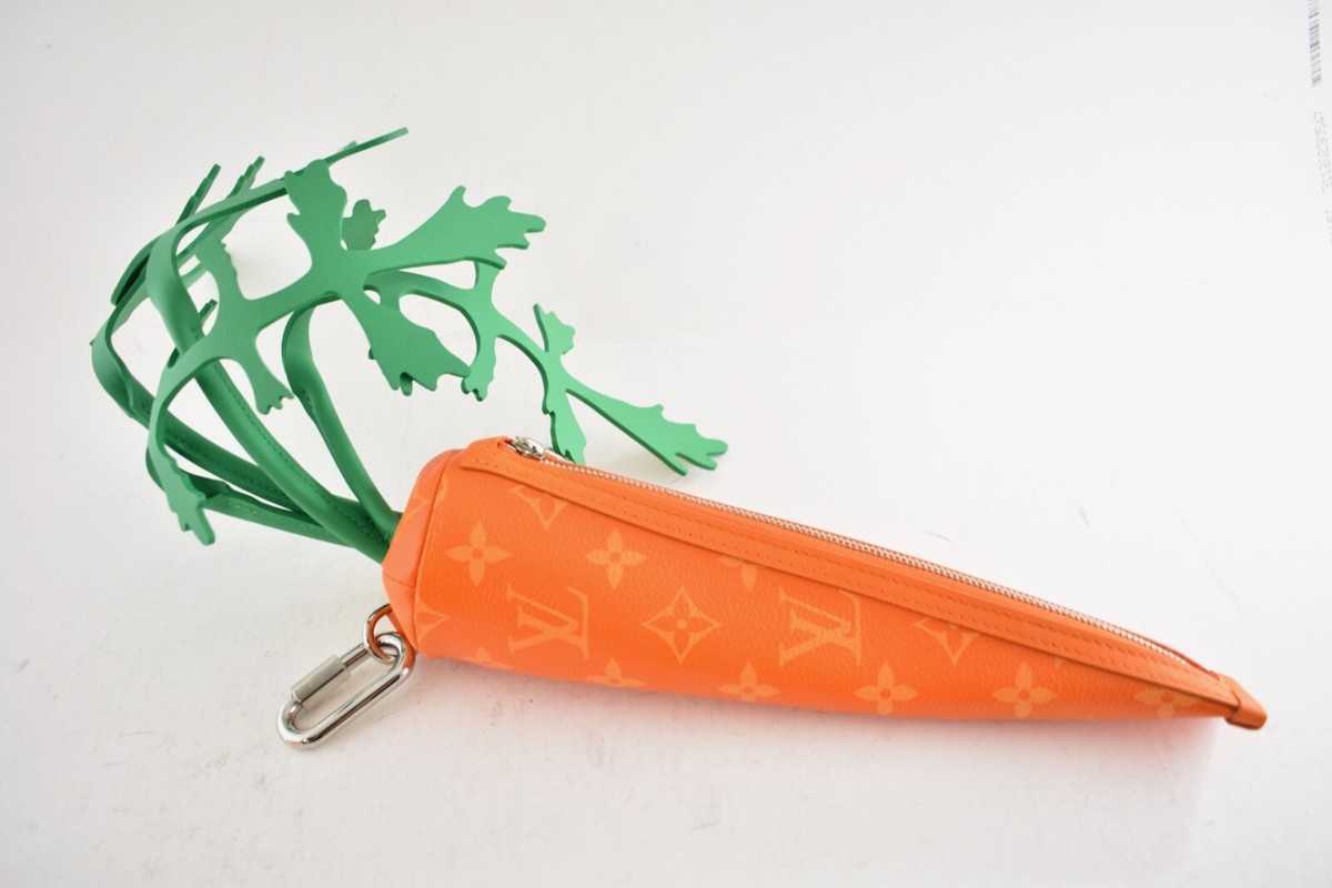 Louis Vuitton Carrot Pouch Monogram Orange Giant Keychain Keyring