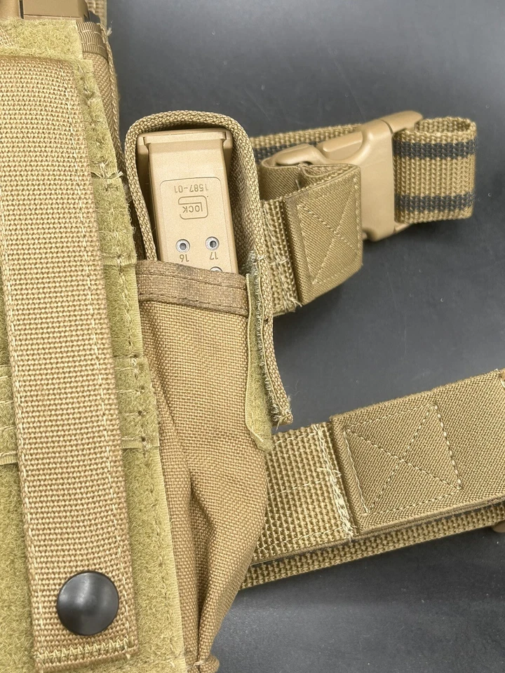 Blackhawk Glock 17 W/ X200 X300 TLR Tactical Leg Holster Right Hand, 🇺🇸 - Image 4 of 4