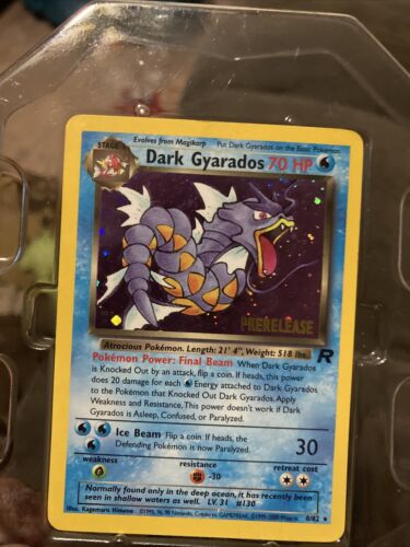 Carte Pokémon promotionnelle Dark Gyarados 8/82 Holo Team Rocket Prerelease - NM TCG - Photo 1 sur 6