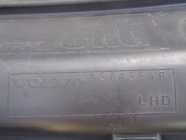 Volvo S40 2000 cubierta de parabrisas rejilla superior limpiaparabrisas cubierta de motor bandeja de lluvia OEM Foto 3 de 3