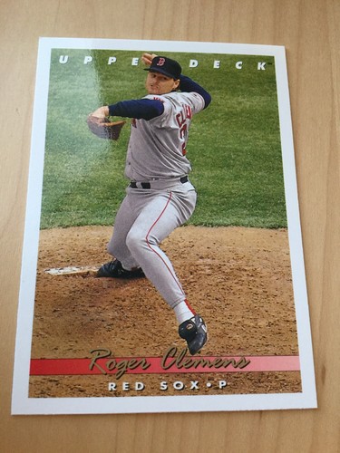 1993 Upper Deck Baseball Card Roger Clemens #135 - Picture 1 of 6