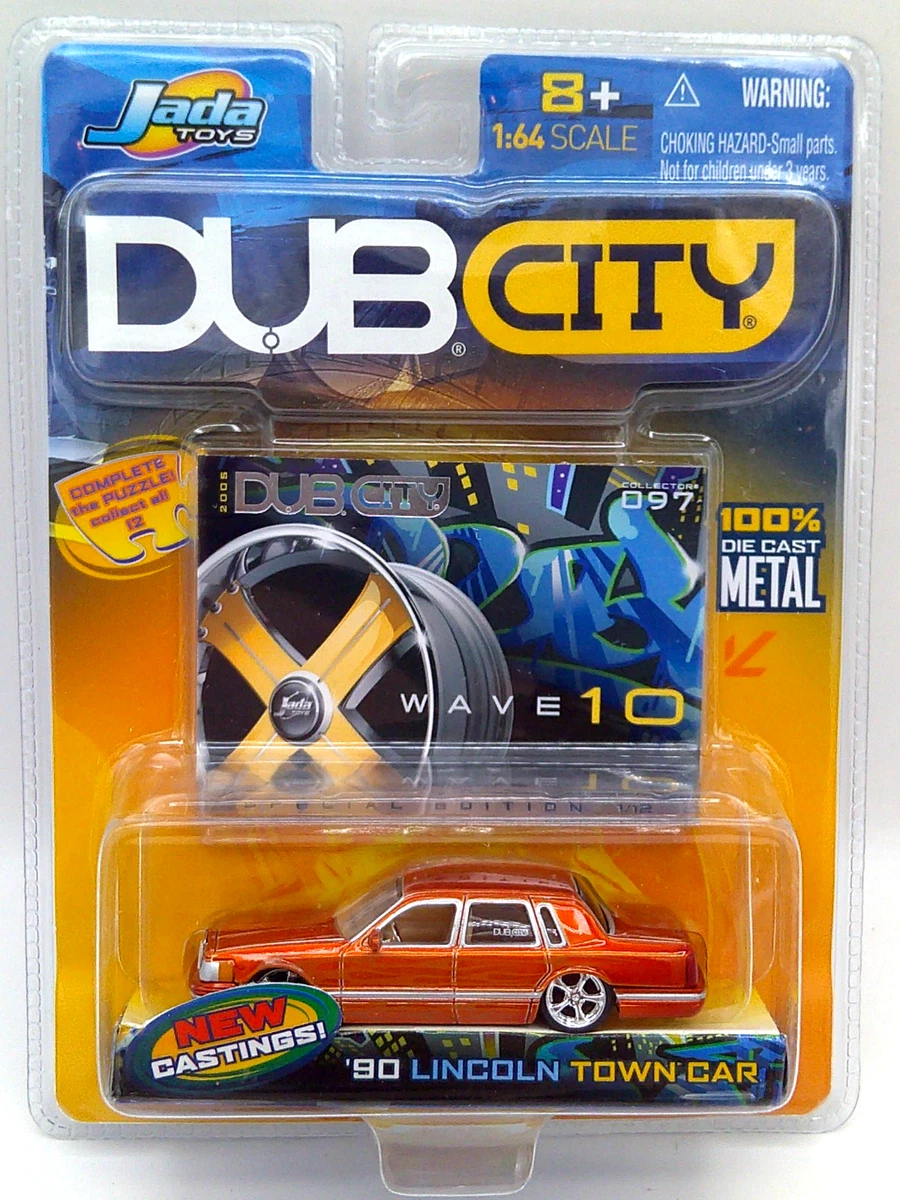 Jada TOYS ’90 LINCOLN TOWN CAR JADA 2005 DUB CITY Special Edition 1/12 - '90 LINCOLN TOWN CAR