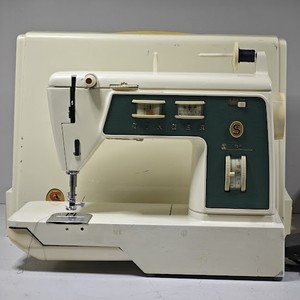 SINGER 784 Nähmaschine - Ungeprüft, 220V, Fußpedal Inklusive