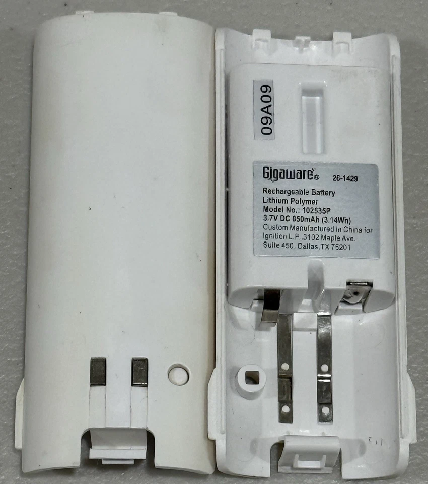 Dual Charging Station Dock Rechargeable Battery for Wii U Controller not tested - Image 2 of 4