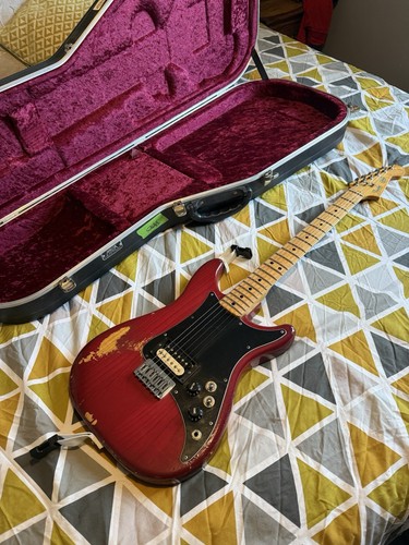 FENDER USA LEAD I 1981 Electric Guitar With Hard Case. Relic. Seymour Duncan