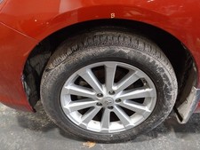 Used Wheel fits: 2010 Toyota Venza 19x7-1/2 alloy 10 spoke Grade B
