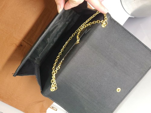 Vintage Delill Floral Stitch Clutch/ Hand Bag Gold Tone Chain Strap Black Square - Picture 10 of 11