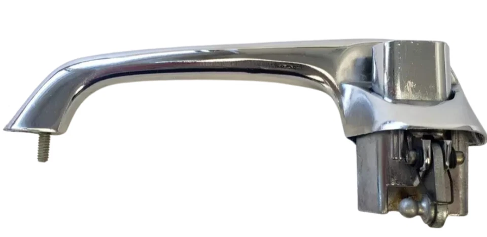 Dodge Plymouth Truck A-100 1960-1971 puerta exterior izquierda manija cromada NOS 2081335 Foto 2 de 4