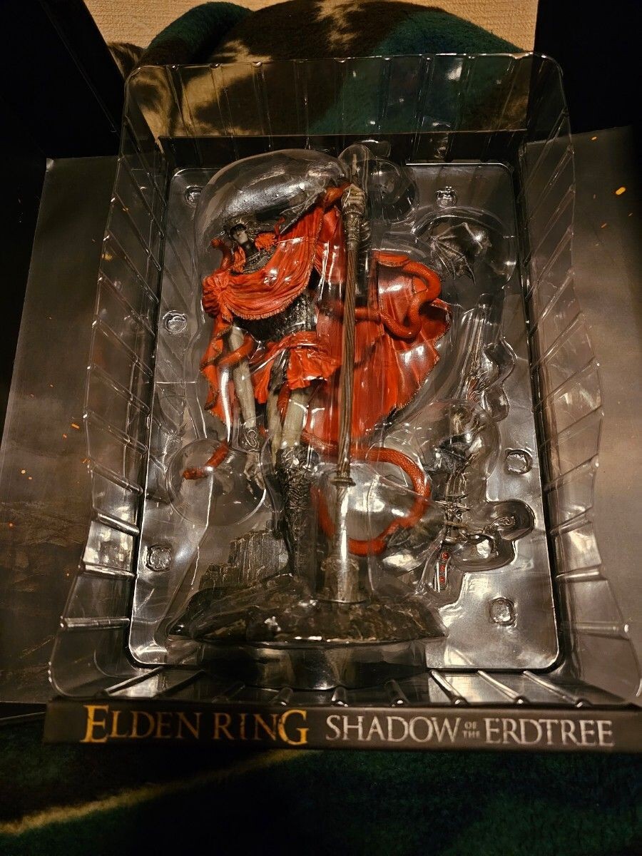 ELDEN RING SHADOW OF THE ERDTREE COLLECTOR'S Edition Statue