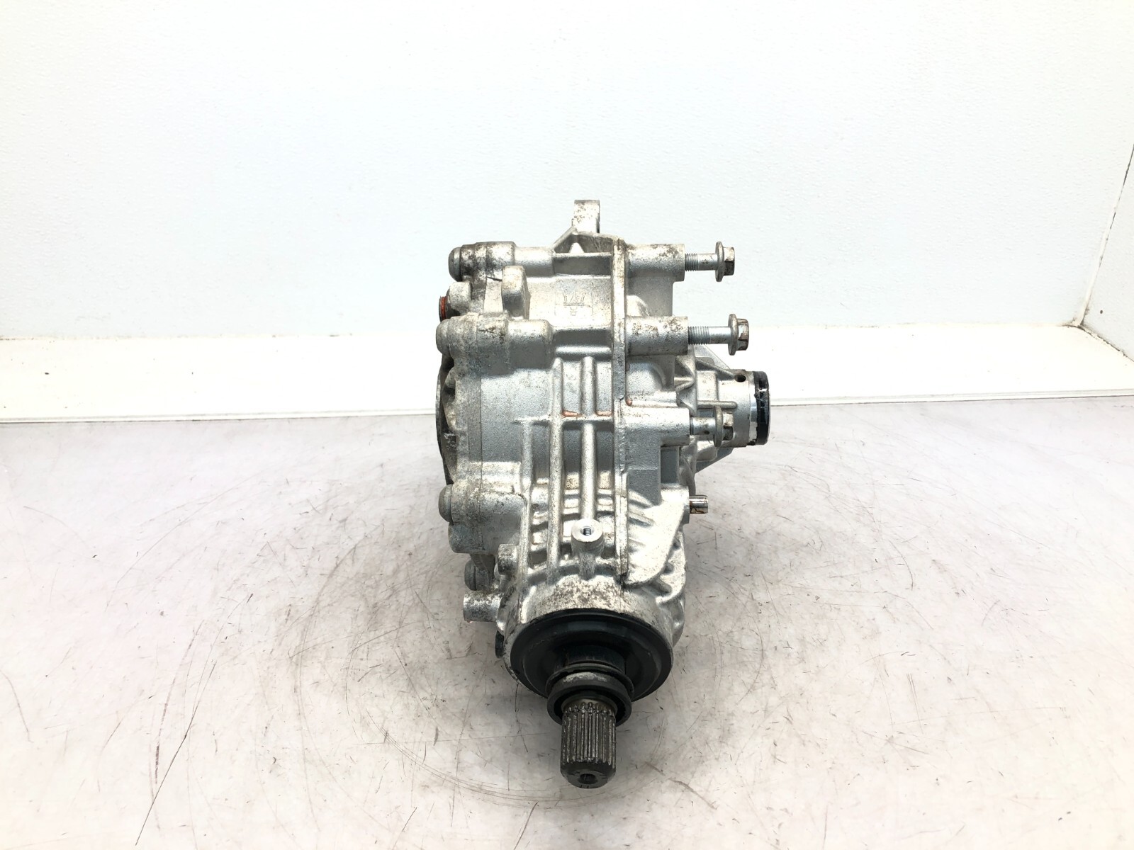 2017-2020 MASERATI LEVANTE 3.0L FRONT DIFFERENTIAL AXLE CARRIER OEM 25K MILES