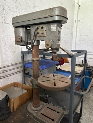 #ad Duracraft Model 500; 15quot; Bench Top Drill Press; 1 2quot; Capacity Chuck $300.00