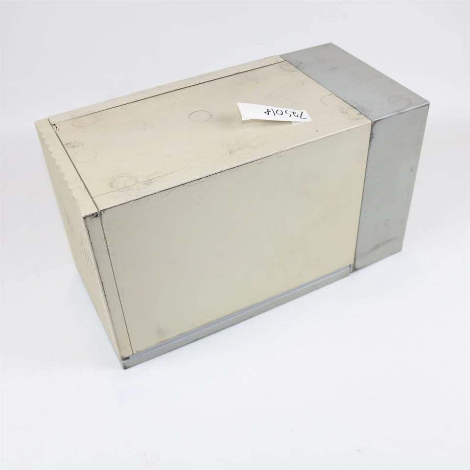 Sun 599-2063-01 711 Ultra SCSI 80 Pin 12-Bay External Hard Drive Enclosure - Image 4 of 4