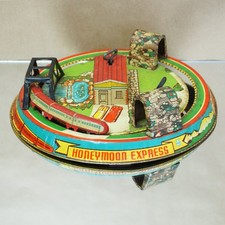 1950s Vintage Litho Tin MARX Honeymoon Express Glendale Station Wind-Up Train