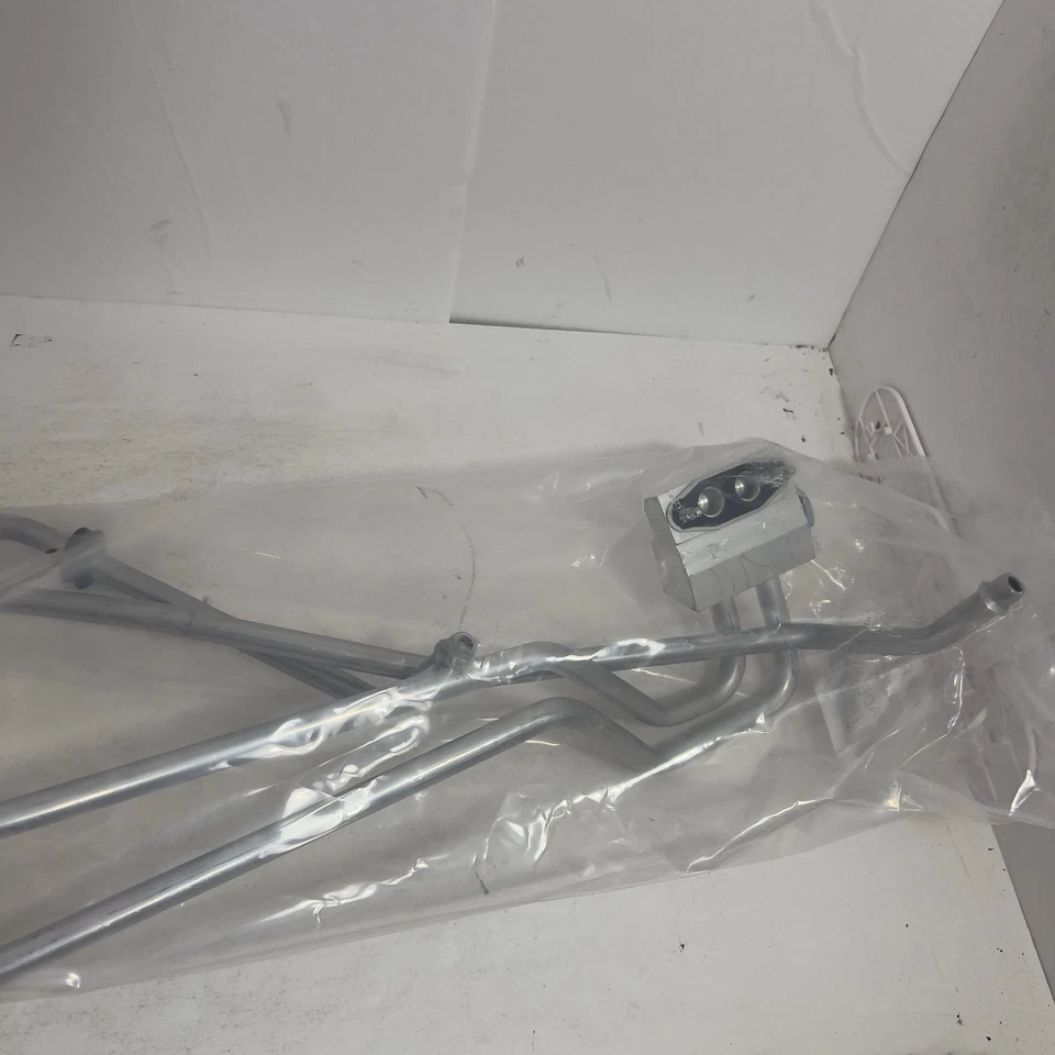 Engine Oil Cooler Line Hose for Chevrolet Silverado 1500 HD 2500 3500 - Image 4 of 4